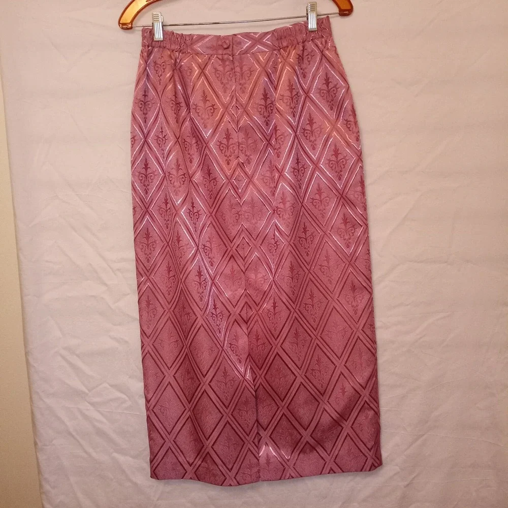 Terramina Size 8 Skirt Suit Pink Geometric Vintage Embroidered Jeweled
